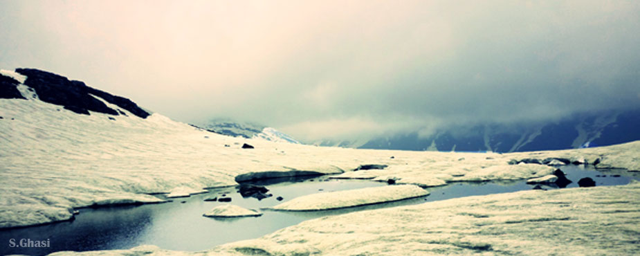 Kashmir Snow Trek